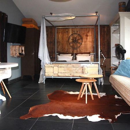 Garden House, Private Studio Apartment With Wifi And Free Parking For 1 Car Weesp Eksteriør bilde